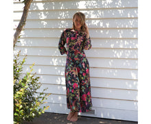 Load image into Gallery viewer, TRINITY MAXI DRESS