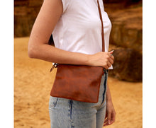 Load image into Gallery viewer, COGNAC LEATHER CROSSBODY BAG